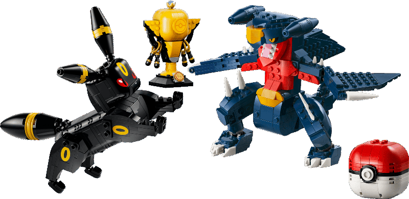 Umbreon vs. Garchomp Championship Battle LEGO Pok&eacute;mon Image