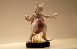 Mewtwo amiibo